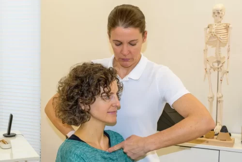 Osteopressur - therapeutische Liebscher & Bracht Behandlung